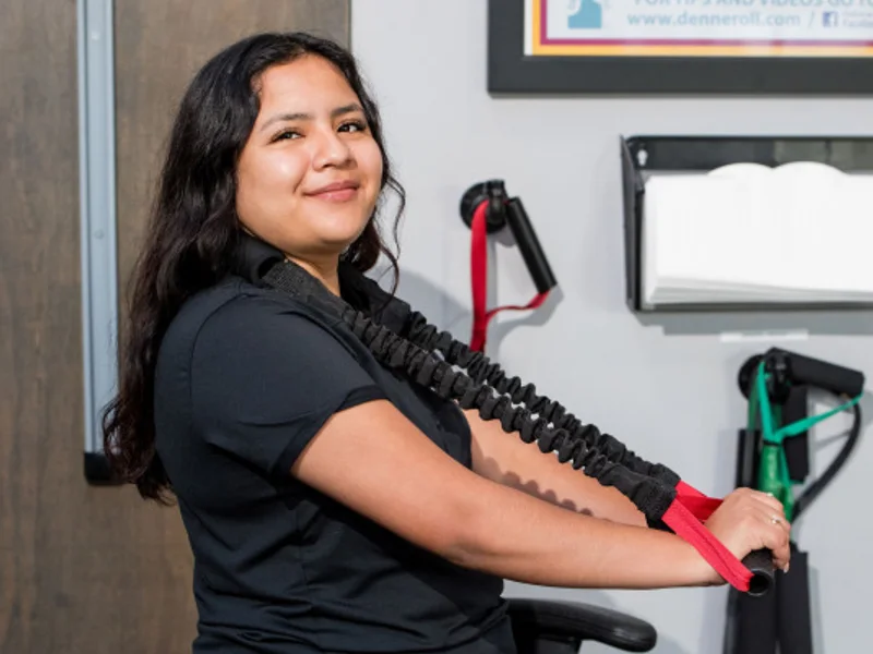 Eagle Trace Spine & Sport treating shoulder pain in Burnsville